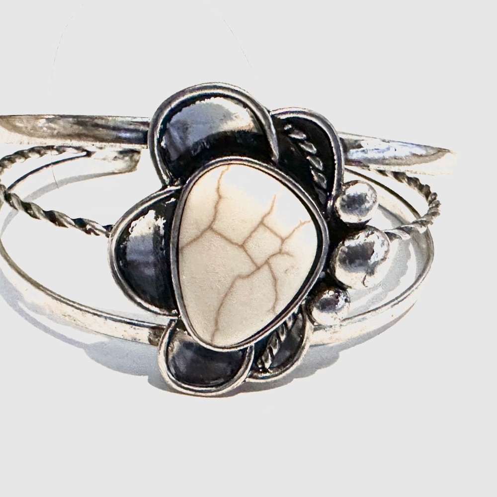 Unique Silver Bracelet with Cream Accent
